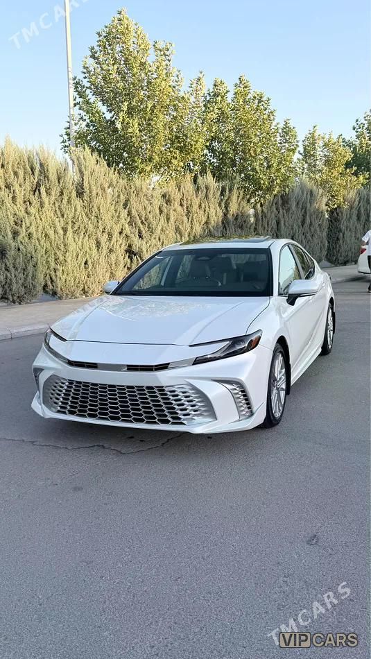 Toyota Camry, 2025