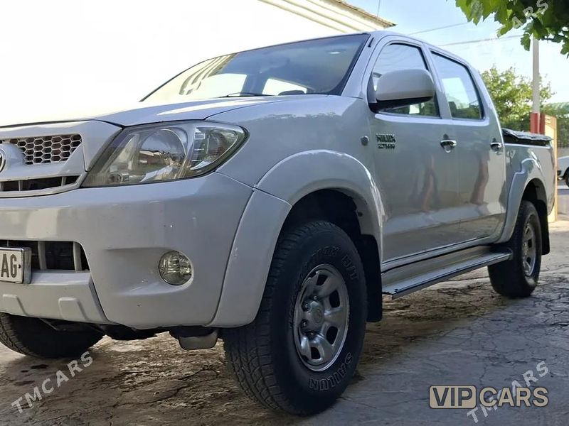 Toyota Hilux, 2008