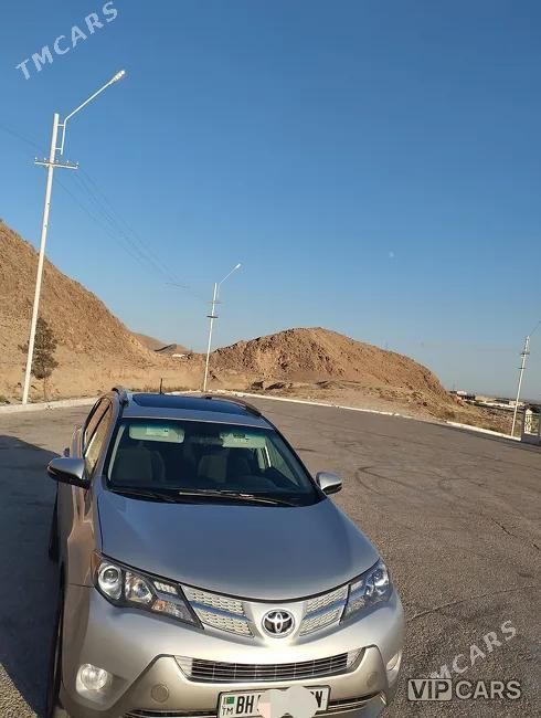 Toyota RAV4, 2015