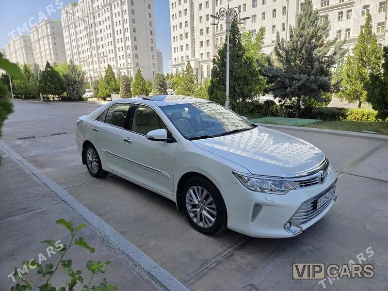 Toyota Camry, 2015