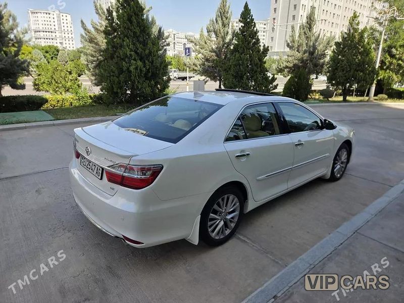 Toyota Camry, 2015