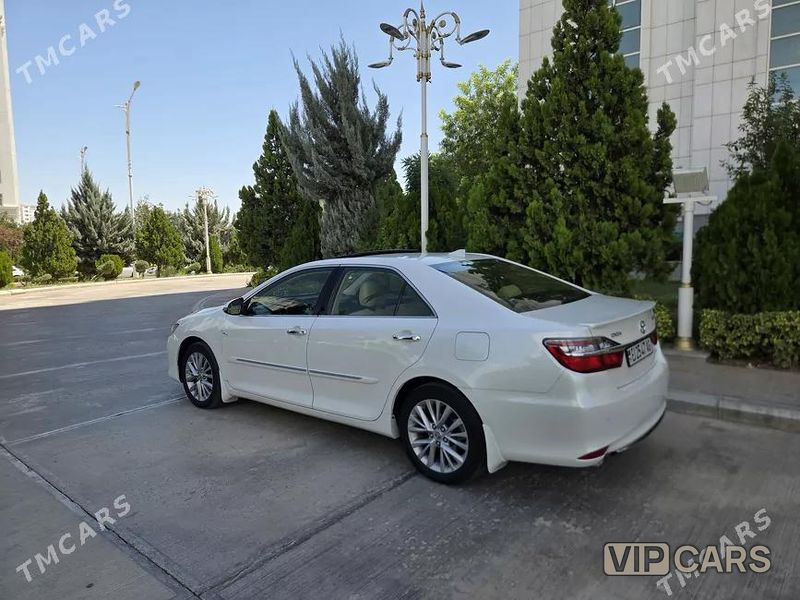 Toyota Camry, 2015