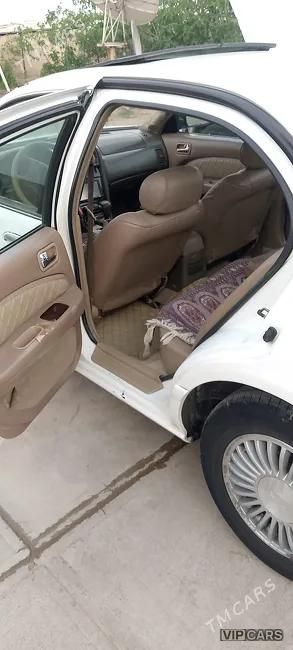 Nissan Maxima, 1997