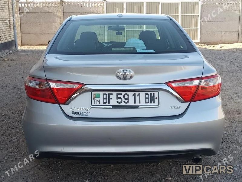 Toyota Camry, 2016