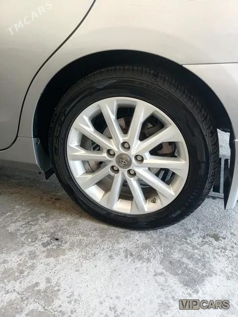 Toyota Camry, 2016