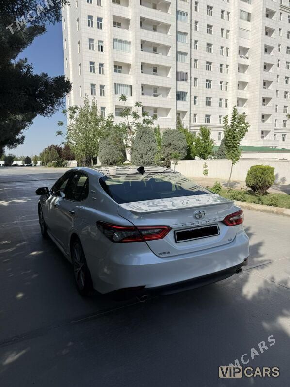 Toyota Camry, 2023