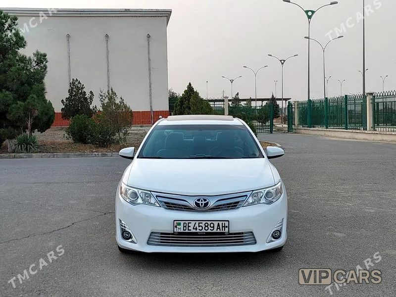 Toyota Camry, 2012