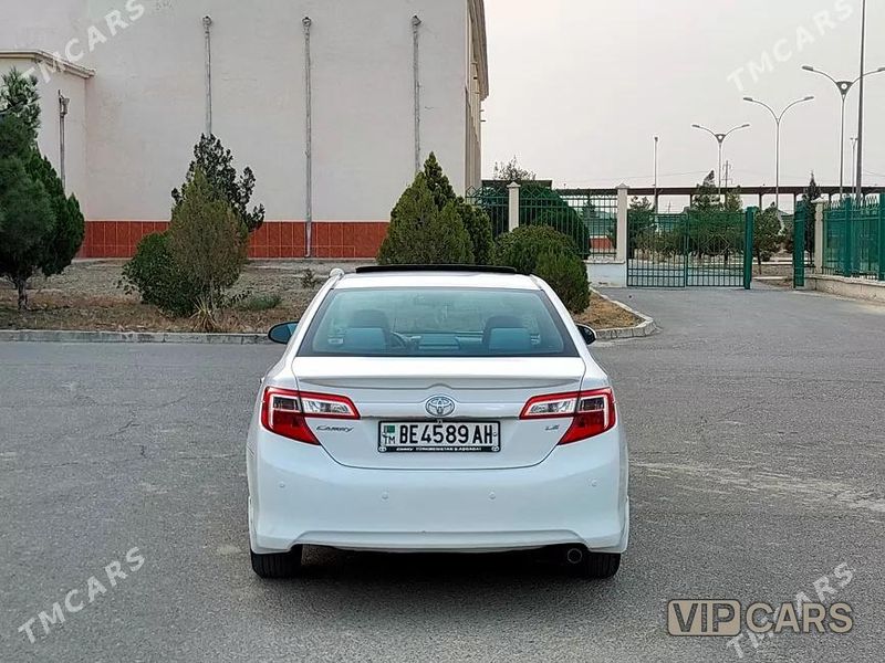 Toyota Camry, 2012
