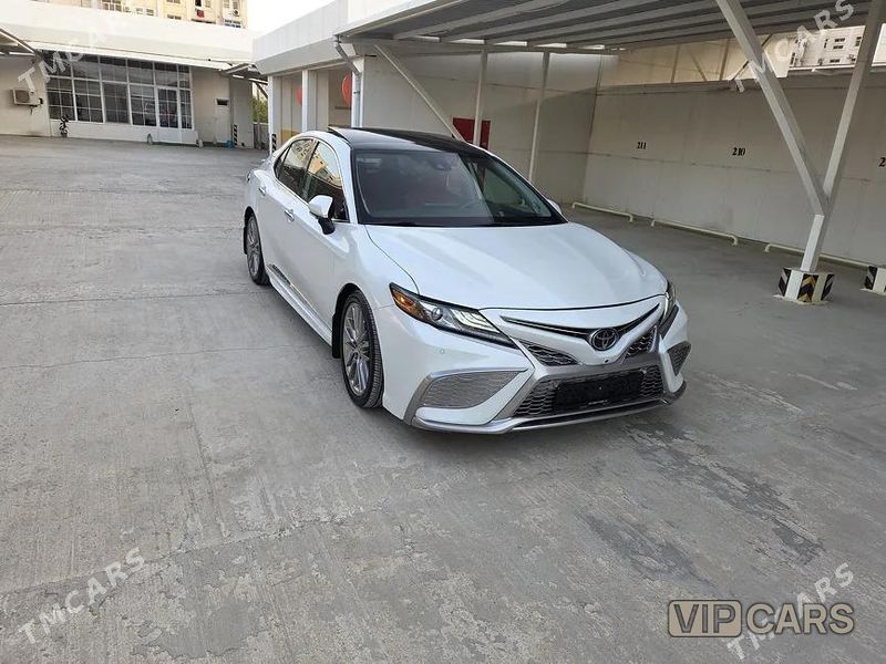 Toyota Camry, 2023