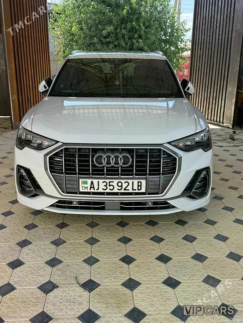 Audi Q3, 2020