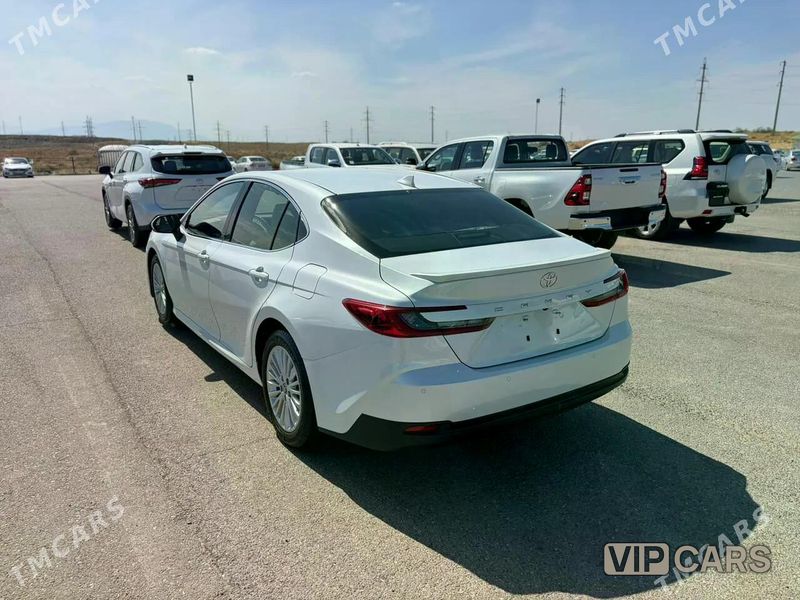 Toyota Camry, 2024