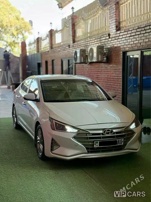 Hyundai Elantra, 2020