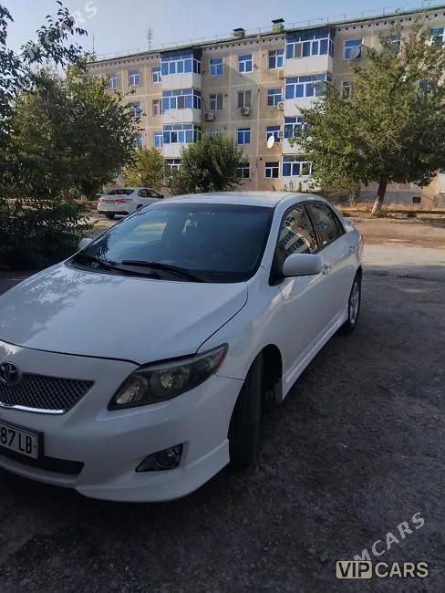Toyota Corolla, 2010