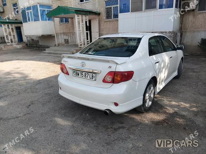 Toyota Corolla, 2010