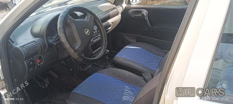 Opel Vita, 1999