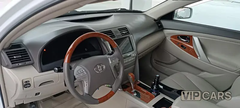Toyota Camry, 2010 — фото 2