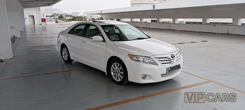 Toyota Camry, 2010
