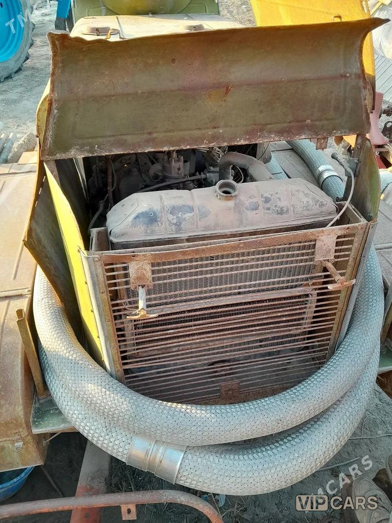 MTZ T-28, 1985