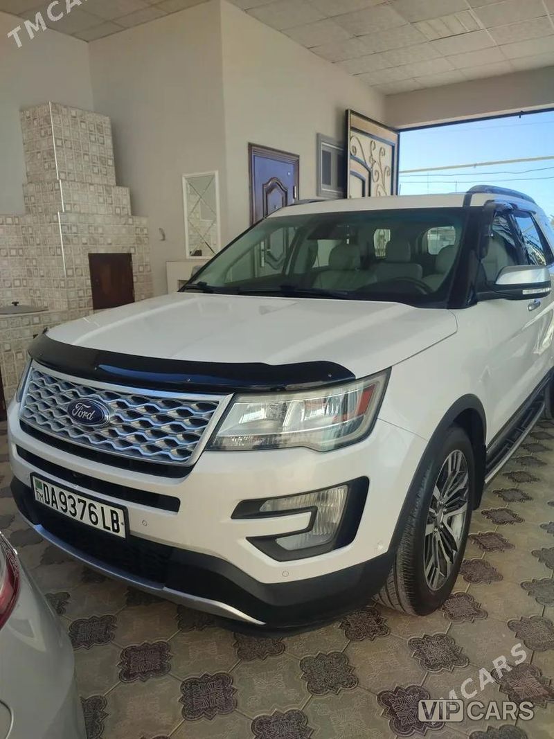 Ford Explorer, 2016