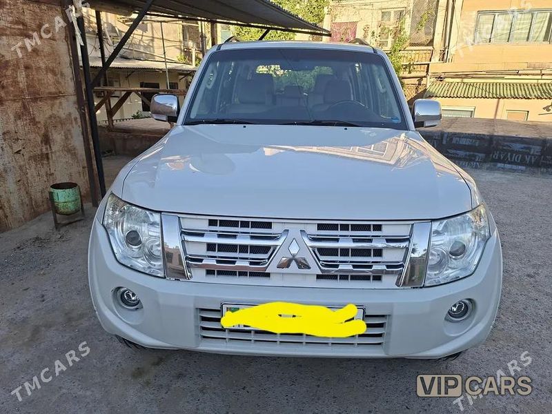 Mitsubishi Pajero, 2014