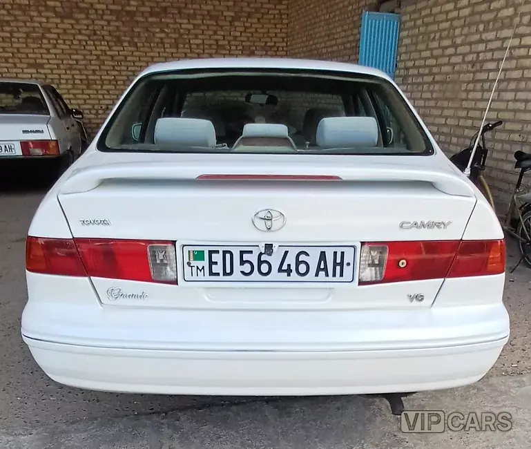 Toyota Camry, 2000 — фото 4