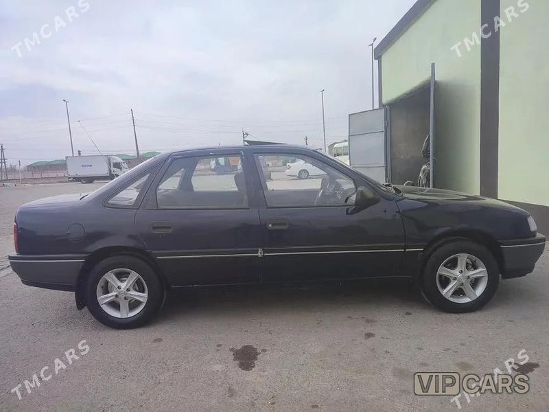 Opel Vectra, 1991