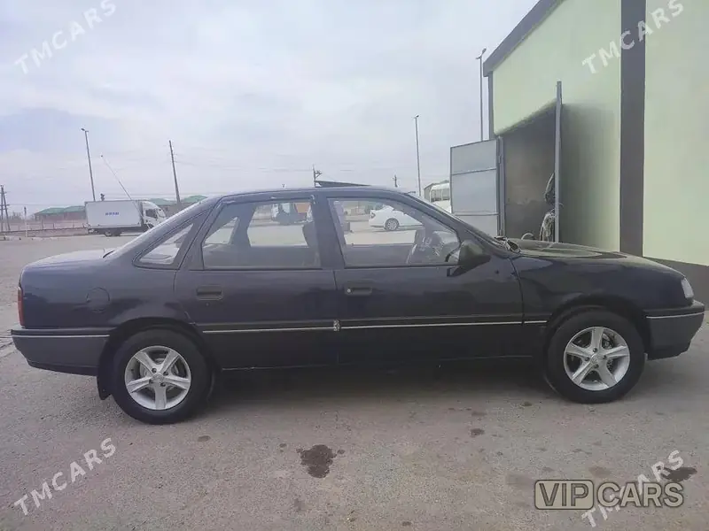Opel Vectra, 1991 — фото 4