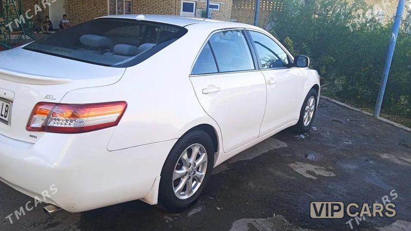 Toyota Camry, 2010