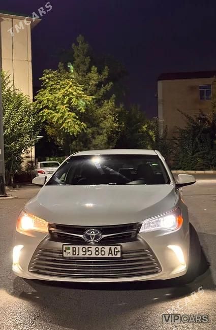 Toyota Camry, 2017