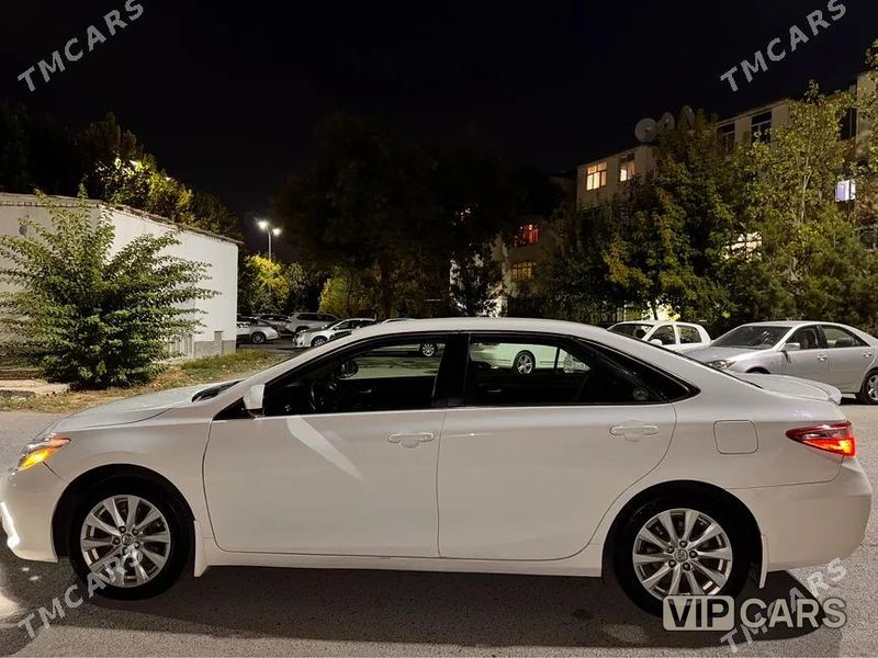Toyota Camry, 2017