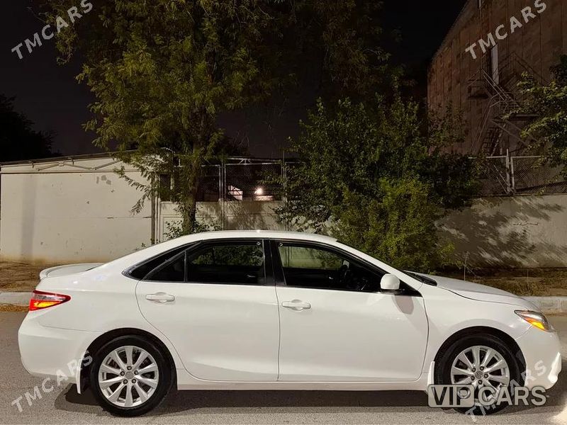 Toyota Camry, 2017