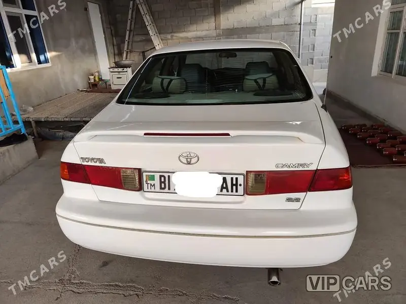 Toyota Camry, 2000 — фото 1
