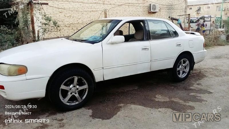 Toyota Camry, 1991
