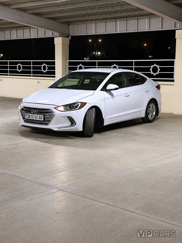 Hyundai Elantra, 2018