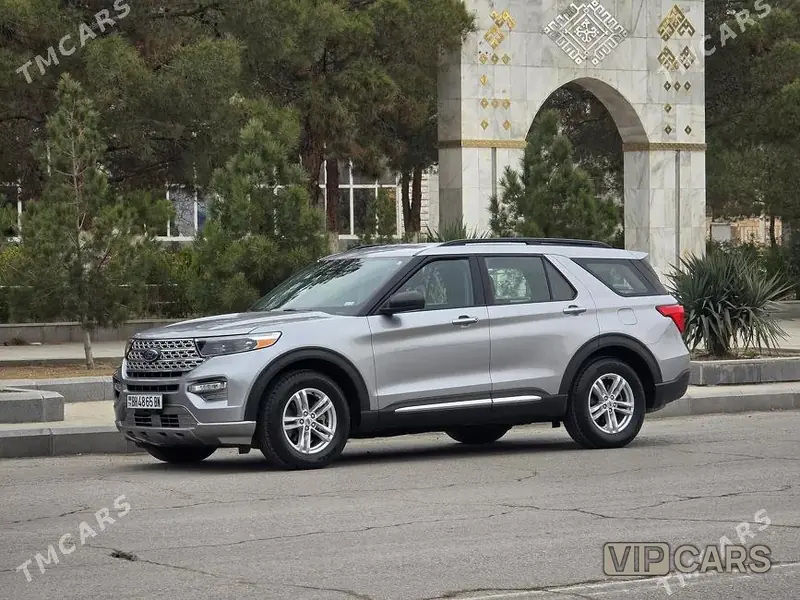 Ford Explorer, 2021 — фото 1