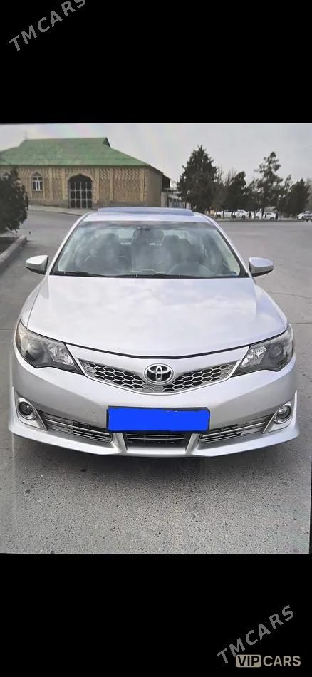 Toyota Camry, 2012