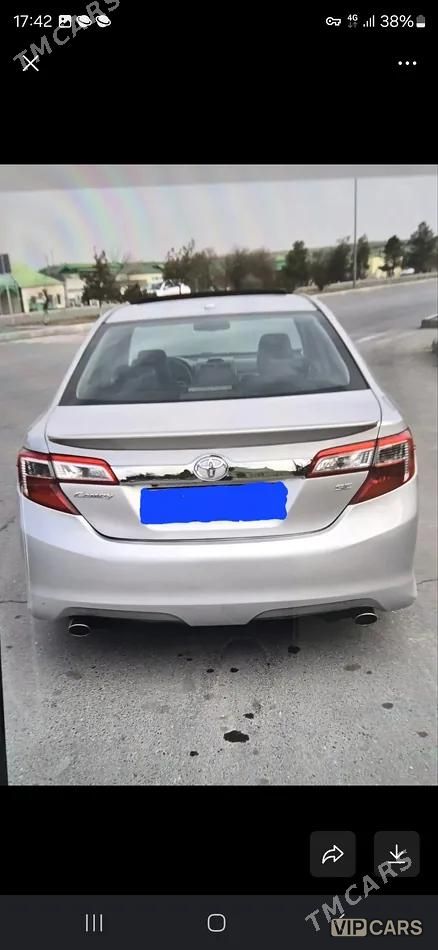 Toyota Camry, 2012