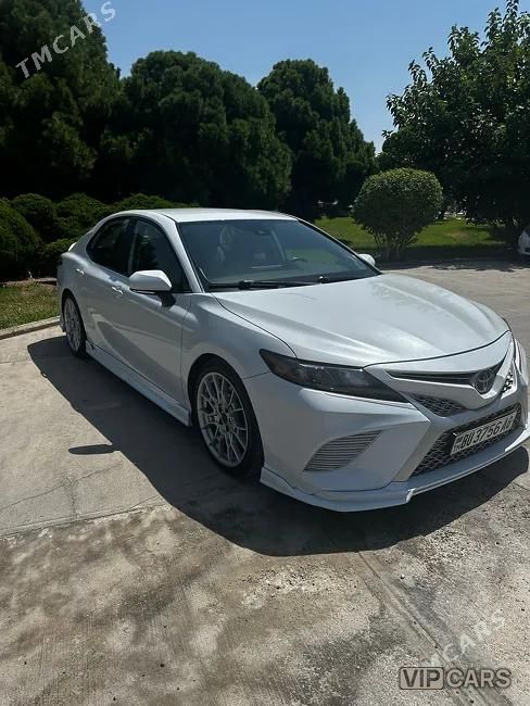Toyota Camry, 2022