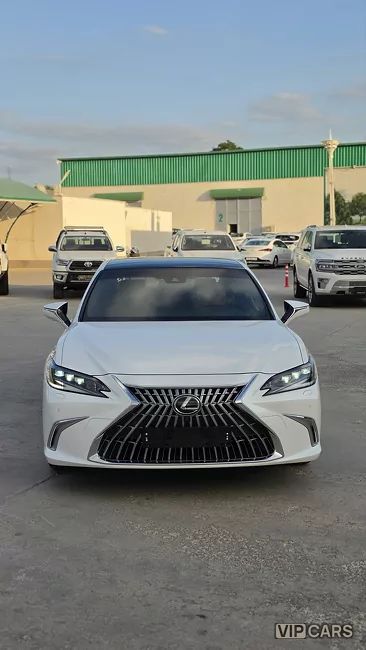 Lexus ES 350, 2021