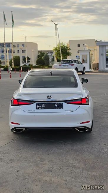 Lexus ES 350, 2021