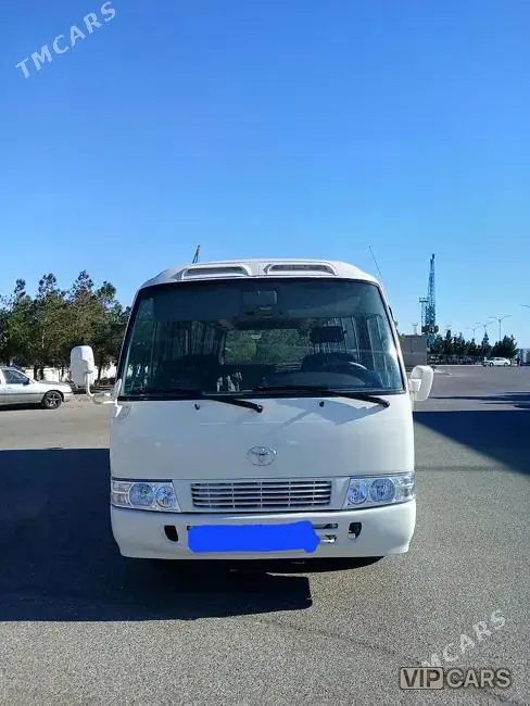 Toyota Coaster, 2001 — фото 3