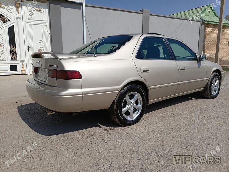 Toyota Camry, 1999
