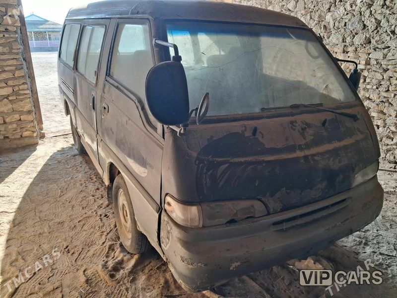 Hyundai H-1, 1996