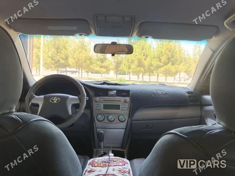 Toyota Camry, 2010