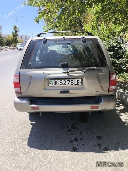Nissan Pathfinder, 2002