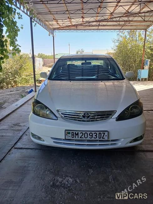 Toyota Camry, 2003