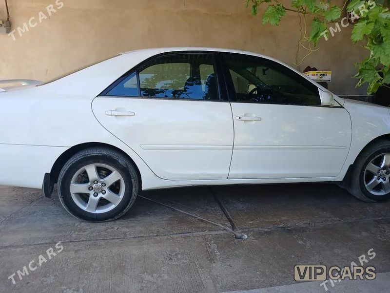 Toyota Camry, 2003