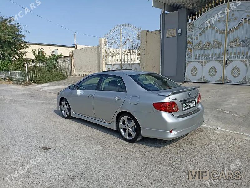 Toyota Corolla, 2010