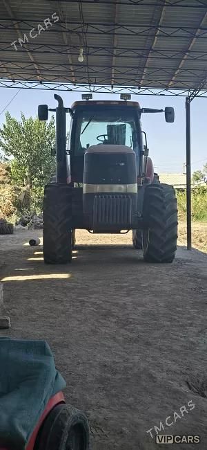 Case STX325 Accusteer, 2009