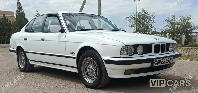 BMW 535, 1990 — фото 2
